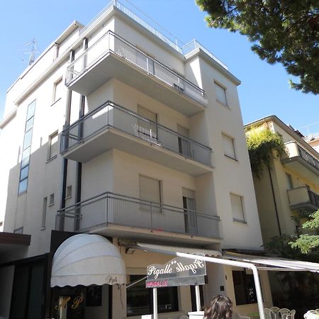 רימיני Hotel Pigalle מראה חיצוני תמונה