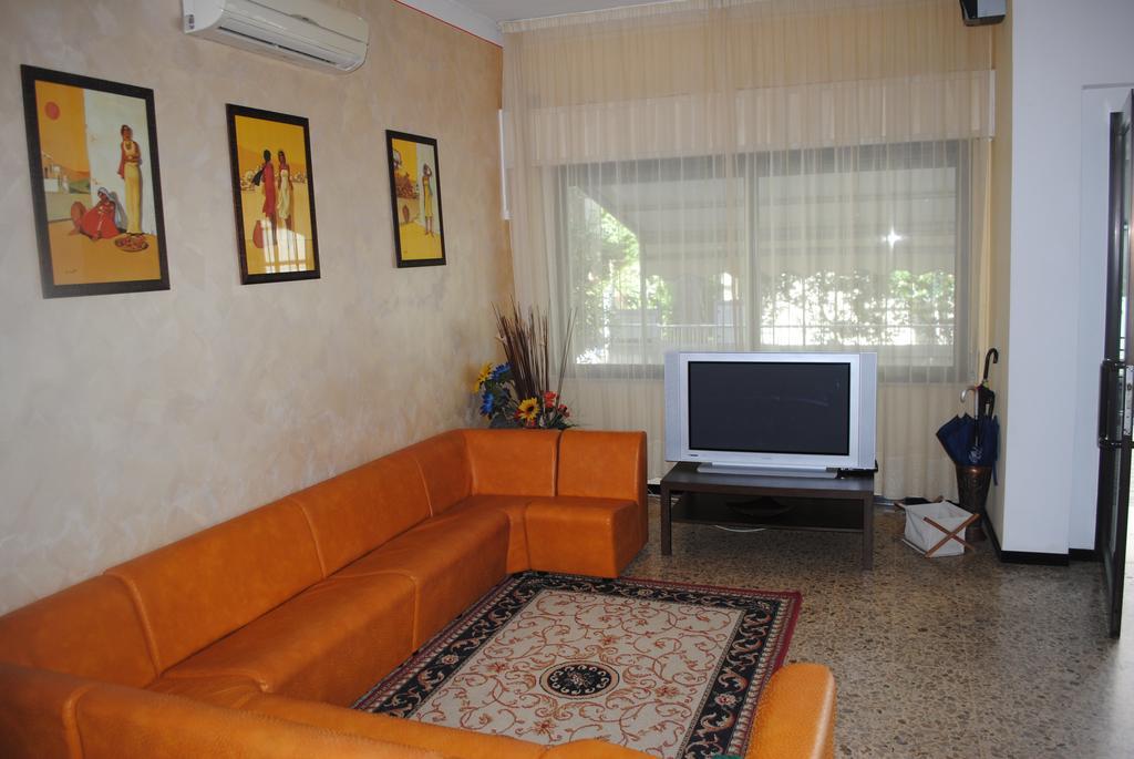רימיני Hotel Pigalle מראה חיצוני תמונה