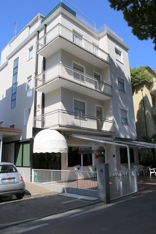 רימיני Hotel Pigalle מראה חיצוני תמונה