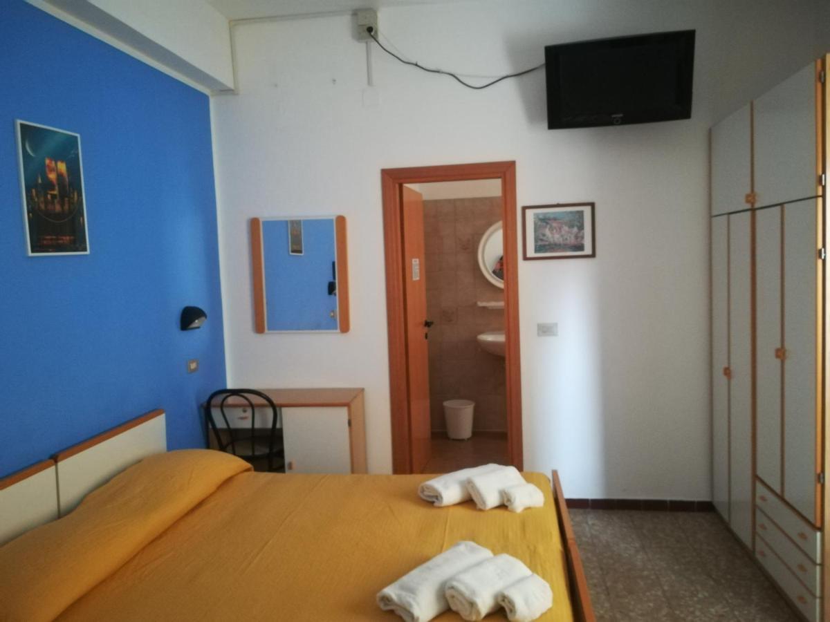 רימיני Hotel Pigalle מראה חיצוני תמונה